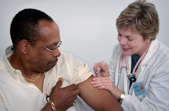 What are the Advantages of Applying for Medicare