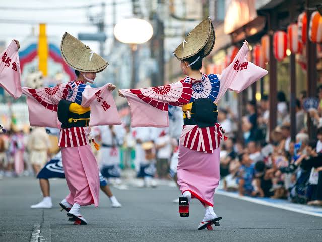 8 Cultural Experiences for a Memorable Japanese Summer