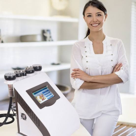 The Benefits of Using a Cavitation Machine for Body Contouring