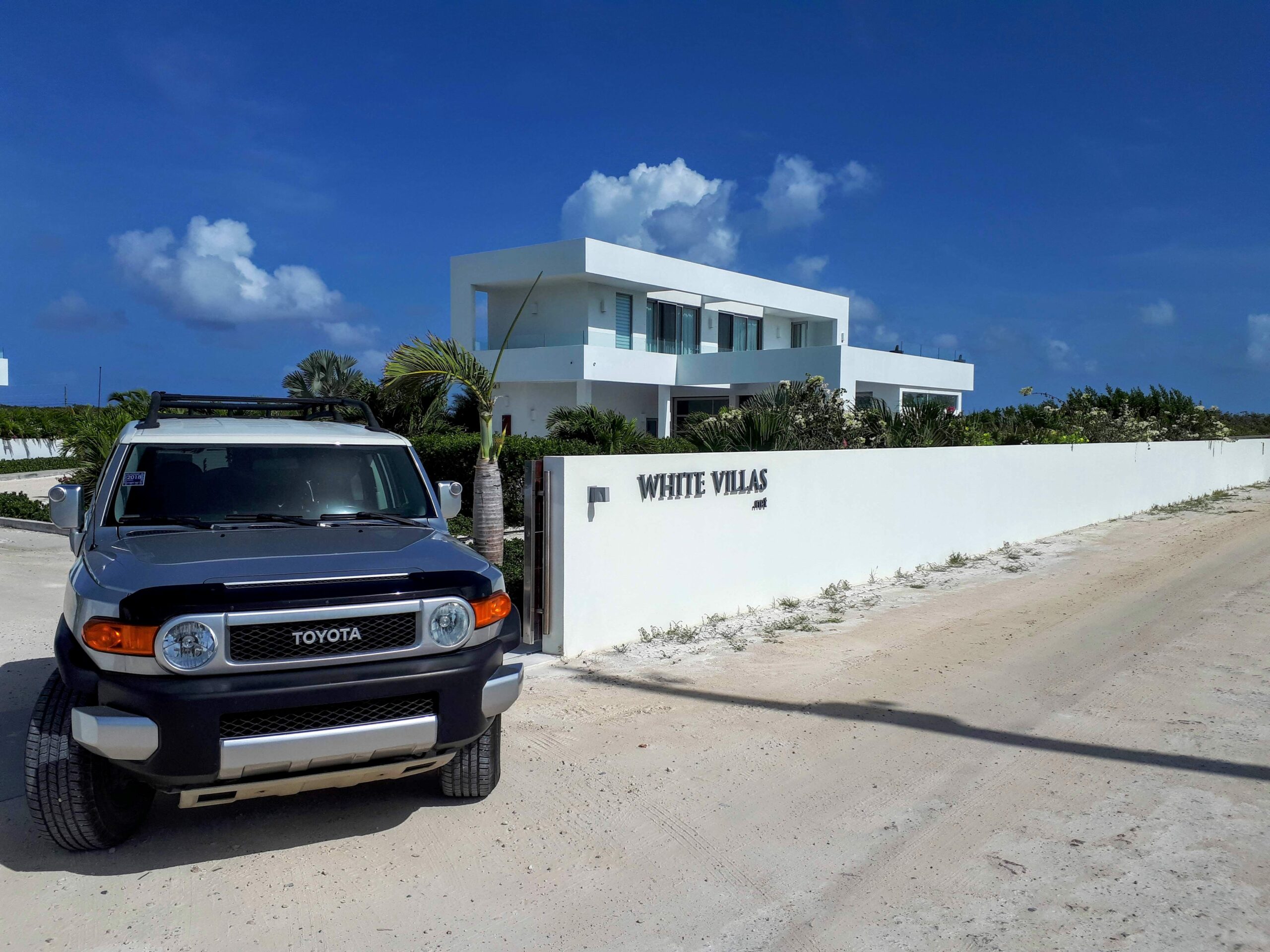 The Enchanting Attractions of Karim and Simon White Villas – Your Superhost Getaway at Resorts