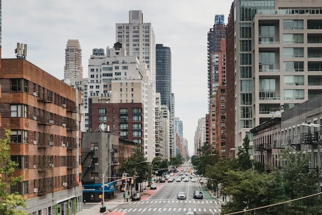 5 Historic NYC Neighborhoods Worth Visiting
