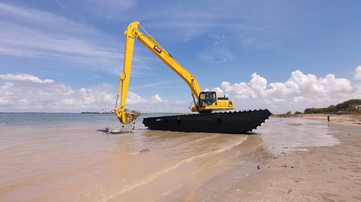 Diving into the Depths: Unveiling the Secrets of Amphibious Excavators