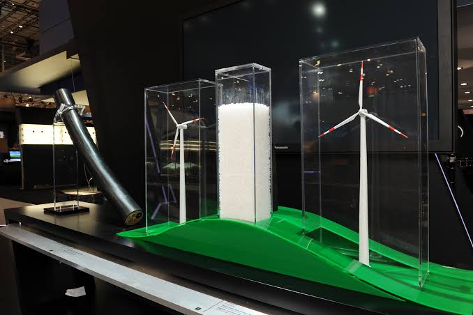 Innovations in Polymers Energize the Modern Electronics Industry 1 Innovations in Polymers Energize the Modern Electronics Industry