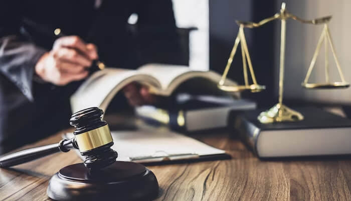 Understanding the Legal Process: How a Paramount Personal Injury Attorney Can Help