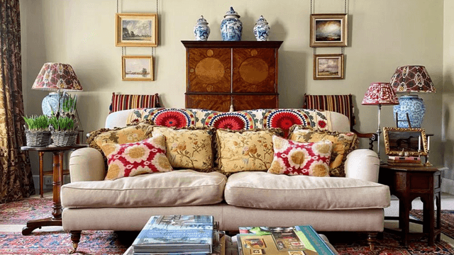 Embracing Vintage Grace with Picture Rail Hanging Systems