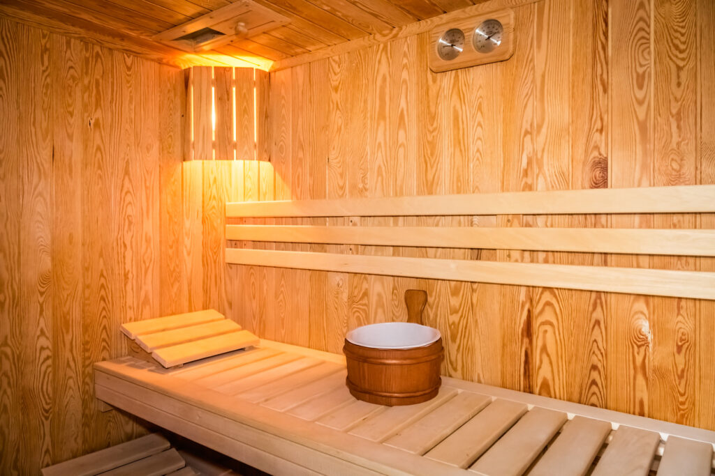 Infrared Saunas vs. Traditional Saunas: A Comparative Study 2 Infrared Saunas vs. Traditional Saunas