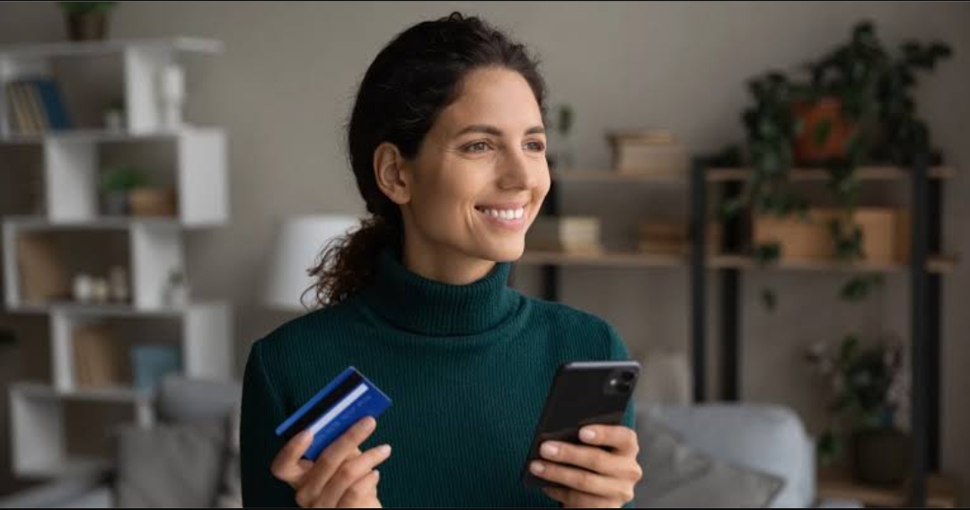 Unpacking the Value of Postpaid Plans Bundled with Phones