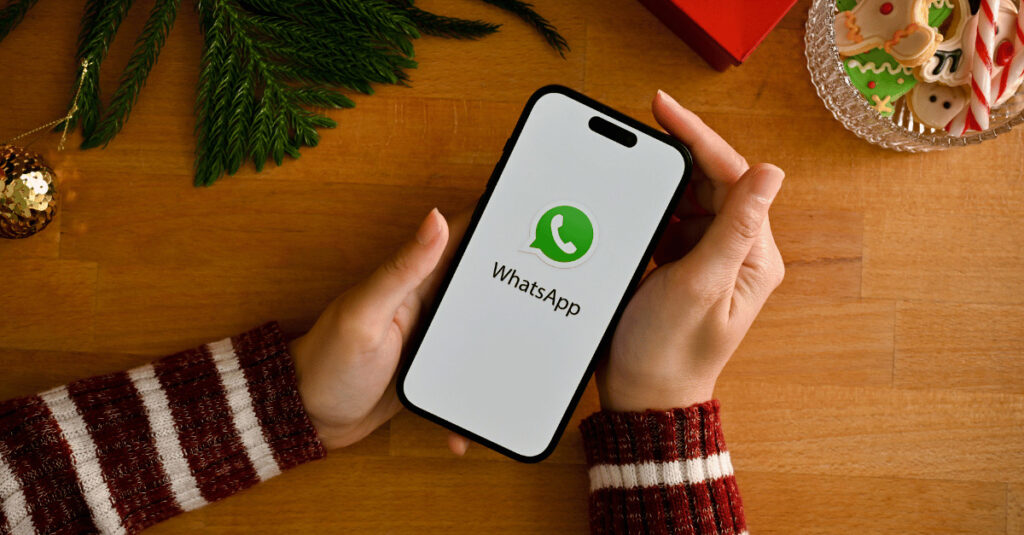 200+ Best and short WhatsApp bio captions and quotes in English for boys and girls in 2023