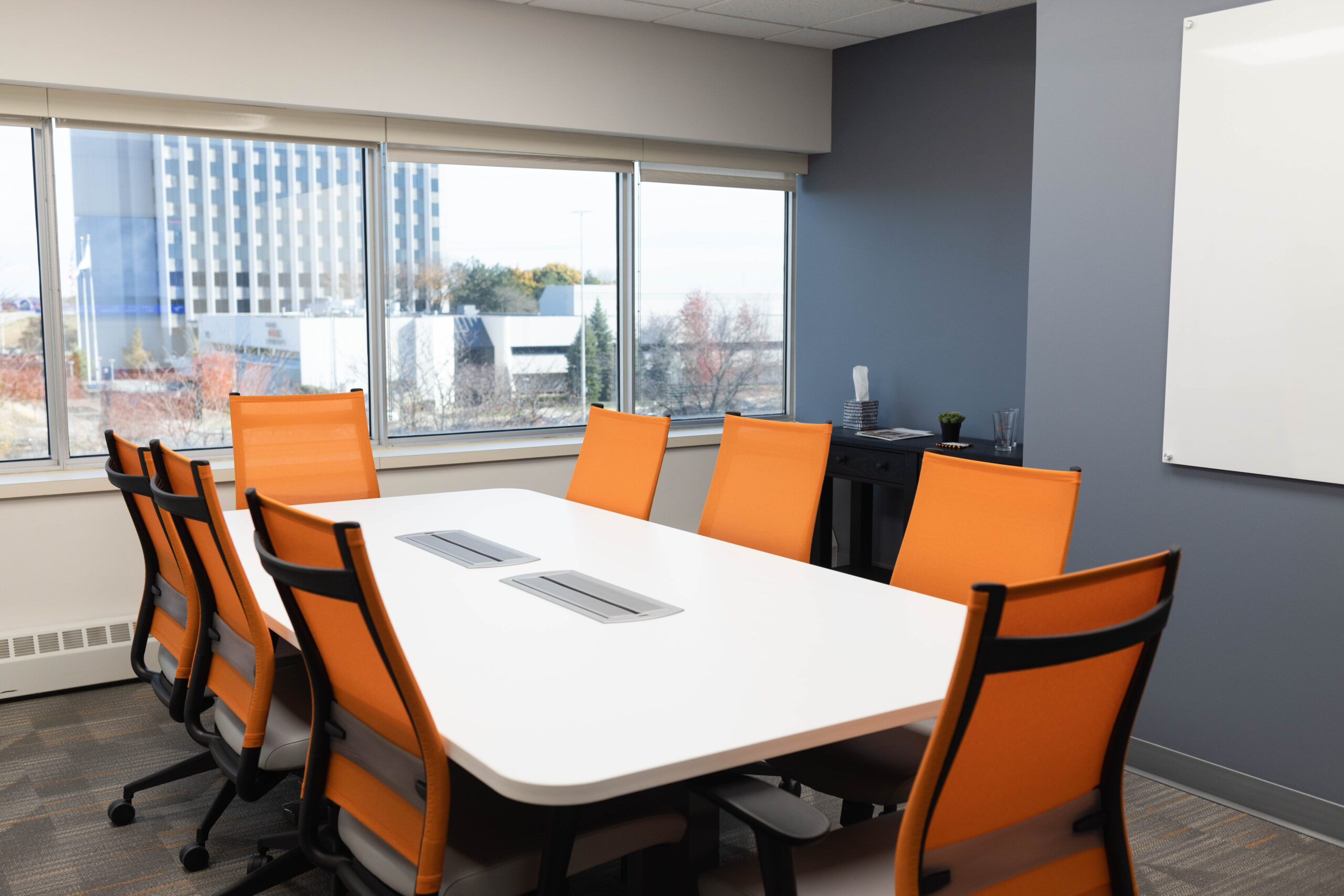 How To Choose The Perfect Rental Meeting Room For Your Business Needs