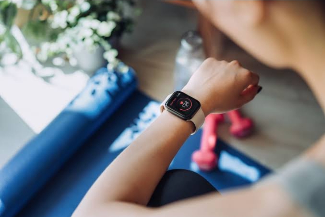 The Psychology Behind Habit Forming and Fitness Trackers