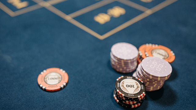 How Custom Poker Chips Add Flair to Your Game