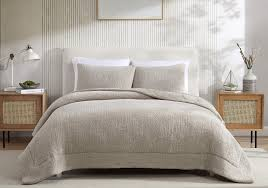 The Ultimate Guide to Choosing Bedding for Every Season 1 The Ultimate Guide to Choosing Bedding for Every Season